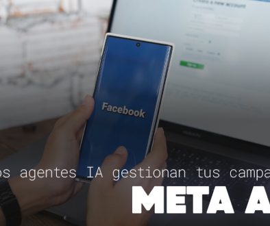 IA en Meta Ads gestionando una campaña publicitaria en una pantalla de escritorio