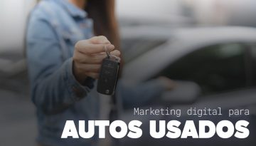 marketing digital para autos usados: vendedor entregando las llaves de su auto